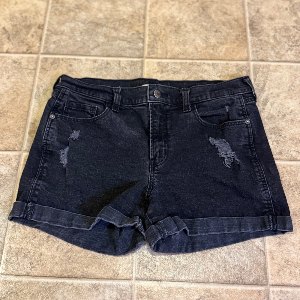 Old Navy Boyfriend Short Womens 10 Black Distressed Mid Rise Cuffed Denim Shorts